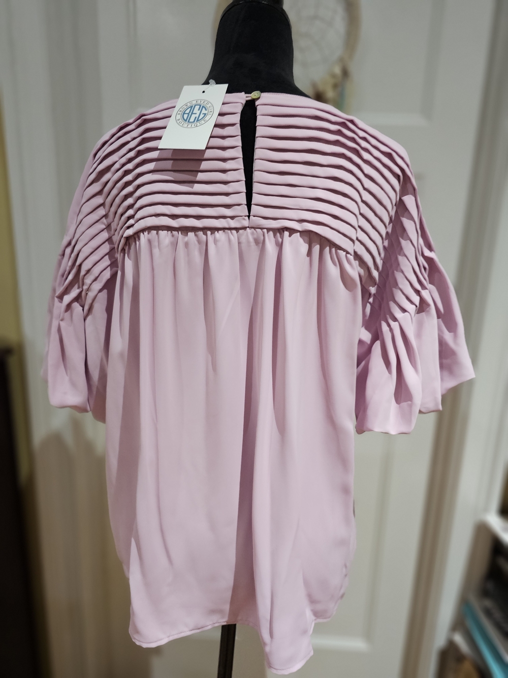 entro Pink Pleated Yoke Short Sleeve Blouse - Picture 4 of 9